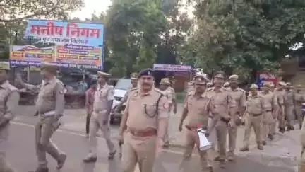 बस्ती: शास्त्री चौक पर सीओ सिटी के नेतृत्व में सड़क किनारे अतिक्रमण करने वालों को दी गई सख्त चेतावनी