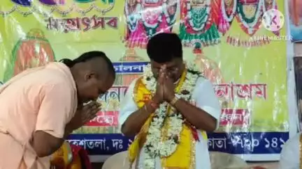 ঠাকুরপুকুর-মহেশতলা: খানবেরিয়া এলাকায় রাধামোদন মোহন ভজন আশ্রম ের  রথযাত্রার উপলক্ষে অনুষ্ঠানে উপস্থিত হন বিধায়ক দিলীপ মন্ডল