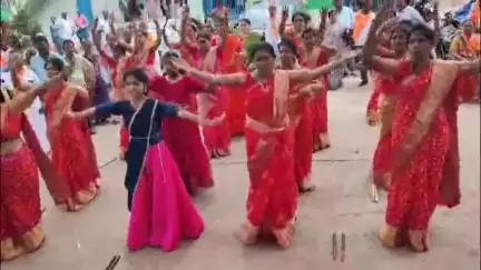 పాణ్యం: ఓర్వకల్ మండలం శకునాల గ్రామం లో హనుమాన్ చాలీసా తో ఘనంగా వివాహ వేడుకలు