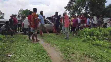 রাজগঞ্জ: নাগরাকাটা ব্লকের সুখানী বস্তিতে সুখানী নদীর ধারে একটি জমিকে দখল করে রাখার অভিযোগ, উত্তেজনা