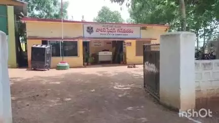 గన్నేరువరం: గన్నేరువరం పోలీస్ స్టేషన్‌ను తనిఖీ చేసిన కరీంనగర్ పోలీస్ కమిషనర్ గౌస్ ఆలం