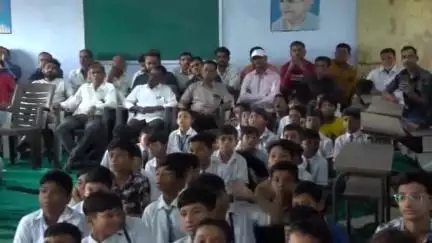 આણંદ શહેર: જિલ્લામાં શાળા પ્રવેશોત્સવ કાર્યક્રમના ત્રણ દિવસ દરમિયાન કુલ ૬૯,૪૦૮ વિદ્યાર્થીઓને પ્રવેશ અપાયો
