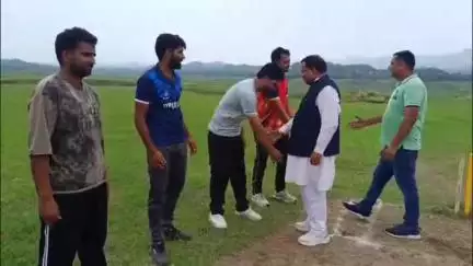 बंगाणा: बीहडू में 2 दिवसीय क्रिकेट प्रतियोगिता शुरू, वॉलीबॉल फेडरेशन ऑफ इंडिया के राष्ट्रीय अध्यक्ष वीरेंद्र कंवर रहे मुख्य अतिथि