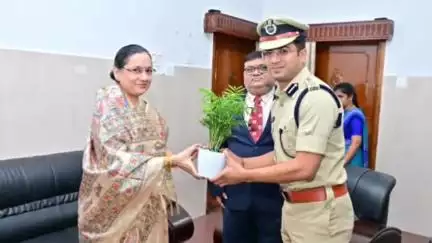 కర్నూలు: హైకోర్టు జడ్జి భానుమతిని మర్యాదపూర్వకంగా కలిసిన జిల్లా ఎస్పీ విక్రాంత్ పాటిల్