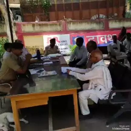 सूर्यपुरा: सूर्यपुरा और दावथ थाना परिसर में भूमि विवाद संबंधी जनता दरबार का आयोजन