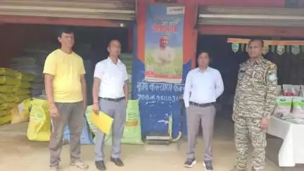चान्हो: बीडीओ ने प्रखंड के खाद, बीज और कीटनाशक दुकानों का किया औचक निरीक्षण