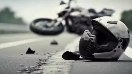 ঝাড়গ্রাম: বেলপাহাড়ির হদড়া মোড়ে দাঁড়িয়ে থাকা লরির পিছনে ধাক্কা মেরে মৃত্যু বাইক আরোহীর