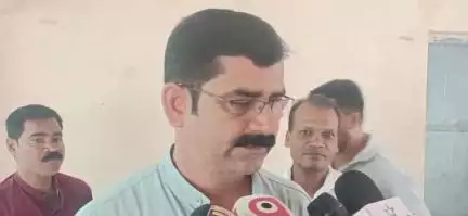 କୋଟପାଡ: କ୍ରୀଡା ସାମଗ୍ରୀ ବଣ୍ଟନରେ ଦୁର୍ନୀତି ଅଭିଯୋଗ, କୁନ୍ଦୁରାରେ ପ୍ରତିକ୍ରିୟା ରଖିଲେ ଜିଲ୍ଲା ପରିଷଦ ଉପାଧ୍ୟକ୍ଷ ରାଧାବିନୋଦ ସାମନ୍ତରାୟ