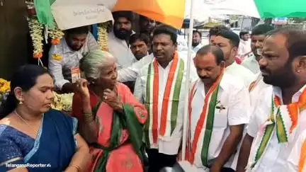 రామగుండం: చౌరస్తాలో నిర్మాణాల కూల్చివేతపై మాజీ ఎమ్మెల్యే చందర్ మాటలు అన్ని అబద్ధాలే: కాంగ్రెస్ నేత మహంకాళి స్వామి