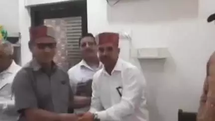 घुमारवीं: घुमारवीं में दवा नियंत्रण विभाग की बैठक, दवा विक्रेताओं को दिए गए जरूरी दिशा-निर्देश