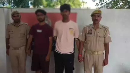 गोरखपुर: चिलुवाताल पुलिस ने लूट के आरोप में 2 अभियुक्त, 1 बाल अपचारी, 1 मोबाइल और ₹1,90,000 किया बरामद