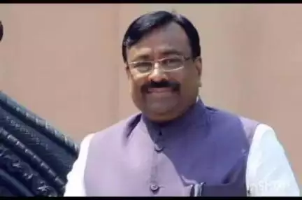 चंद्रपूर: आ. सुधीर मुनगंटीवार यांच्या पाठपुराव्यामुळे जिल्ह्यातील धान उत्पादक शेतकऱ्यांच्या खात्यात बोनस जमा होण्यास सुरूवात