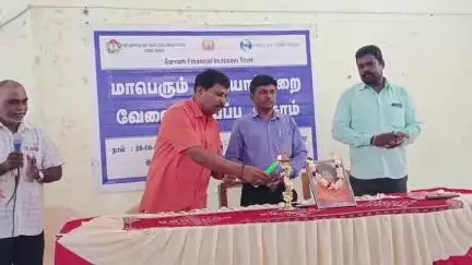 திருக்கழுக்குன்றம்: தனியார் துறையின் மூலம் வேலைவாய்ப்பு முகாம் இளைஞர்கள் மற்றும் பெண்கள் ஆர்வமுடன் பங்கேற்பு வட்டார வளர்ச்சி அலுவலகத்தில் நடைபெற்றது