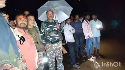 गारू: लगातार वर्षा से सतबहनी नदी में आई बाढ़, गारु-छीपादोहार पथ पर शाम 6 बजे से कई घंटों तक आवागमन ठप