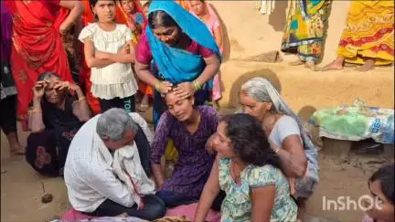 खरौंधी: खरौंधी में वज्रपात से महिला की मौत, गांव में मचा कोहराम