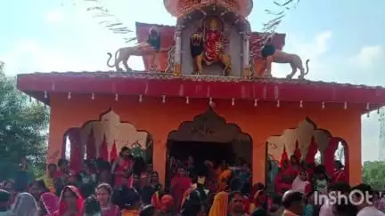 देवरी: सार्वजनिक दुर्गा मंडप चतरो में ग्रामीणों द्वारा हर वर्ष की तरह इस वर्ष भी वार्षिक आषाढ़ी पूजा संपन्न