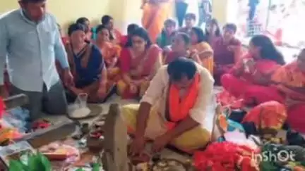 मांडू: प्रगति सध कलब, बंगाली टोला कुज्जू में मां दुर्गा स्वरूपा मां विपतारिणी की पूजा हर्षोल्लास से मनाई गई