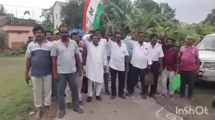 পান্ডুয়া: পান্ডুয়ার ধামাসিন মুল্টি সমবায় কৃষি উন্নয়ন সমিতির নির্বাচনে জয়ী তৃনমূল সমর্থিত প্রার্থীরা