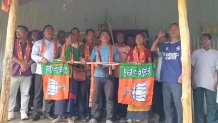 গণ্ডাছড়া: রাইমাভ্যালীতে সিপিআইএম শিবিরে ভাঙন, বিজেপিতে ১২ ভোটারের যোগদান