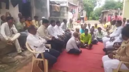 सिल्लोड: तालुक्यातील अस्मानी वीज पडून मृत्यू झालेल्या व्यक्तींच्या परिवाराला खासदार कल्याण काळे यांनी दिली भेट