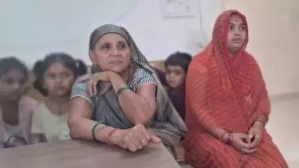 बड़ा मलेहरा: सूरजपुरा कला में शराबखोरी को लेकर दो गुटों में हुई भिड़ंत, पुलिस ने दोनों पक्षों की शिकायत दर्ज की
