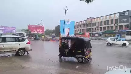 વિસનગર: શહેરમાં સાંજે વરસાદ ખાબક્યો, પાણી ભરાયા, વાતાવરણમાં ઠંડક પ્રસરી