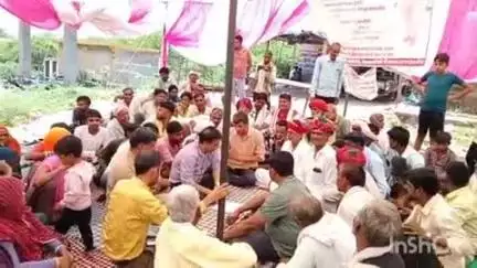 टोंक: बीसलपुर बांध परियोजना पुनर्वास के लिए एडीएम भूपेंद्र यादव के आश्वासन के बाद 6 दिन से चल रहा धरना समाप्त