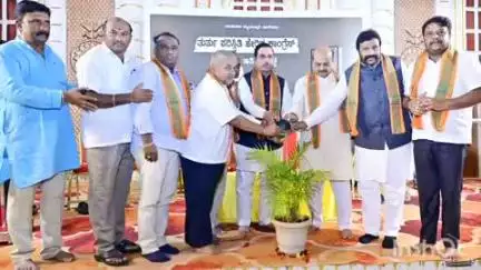 ರಾಣೇಬೆನ್ನೂರು: ಇಂದಿರಾ ಗಾಂಧಿ ಅಧಿಕಾರ ಉಳಿಸಿಕೊಳ್ಳುವ ದುರಾಸೆಯಿಂದ ತುರ್ತು ಪರಿಸ್ಥಿತಿ ಜಾರಿಗೆ ತಂದರು; ನಗರದಲ್ಲಿ ಕೇಂದ್ರ ಸಚಿವ ಪ್ರಹ್ಲಾದ್ ಜೋಶಿ