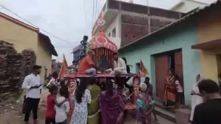 सोनुआ: सोनुआ में शनिवार को मौसी मां मंदिर पहुंचा प्रभु जगन्नाथ का रथ