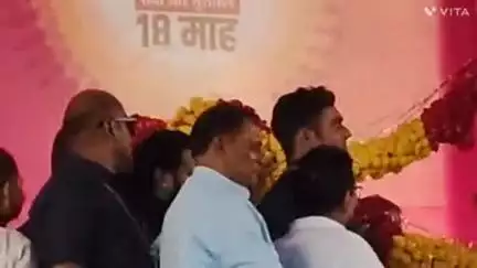 निवाड़ी: पृथ्वीपुर में कार्यक्रम के दौरान मुख्यमंत्री ने महिला सम्मान को लेकर दिया उद्बोधन