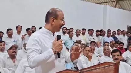 धुळे: "कुणाल पाटील हाच आमचा पक्ष!" – देवपूर येथे माजी आमदार कुणाल पाटील यांच्या कार्यकर्त्यांच्या बैठकीत घोषणाबाजी