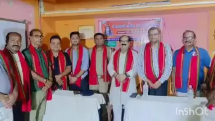 खगड़िया: शहर के राजेंद्र नगर में मां कात्यायनी कांवरिया सेवा समिति के प्रधान कार्यालय का उद्घाटन हुआ