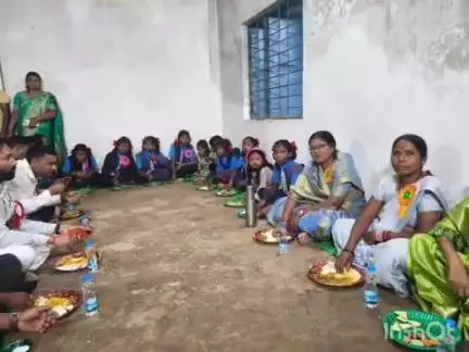 बलरामपुर: सामरी में शाला प्रवेश उत्सव का कार्यक्रम हुआ संपन्न, विधायक उद्देश्वरी पैकरा रही मौजूद