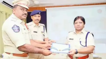 జిల్లాలో నేరాల కట్టడికి గట్టిగా పని చేయాలి: ఎస్పీ రత్న