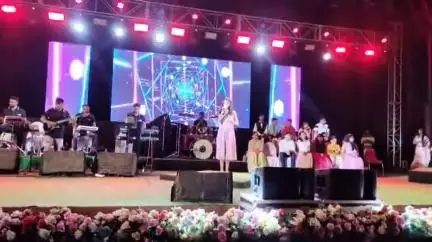 ফরিদপুর দুর্গাপুর: দুর্গাপুরে সৃজনীতে সিম্ফনি মিউজিক একাডেমির প্রিয়াঙ্কা লাহার উদ্যোগে অনুষ্ঠিত লিটল চ্যাম্প সুর সংগ্রাম সেশন টু
