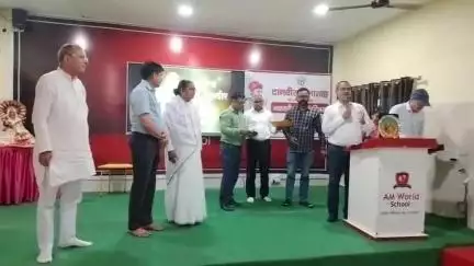चंदौसी: चंदौसी के ए एम वर्ल्ड स्कूल में दानवीर भामाशाह की जयंती के अवसर पर आयोजित कार्यक्रम में मंत्री गुलाब देवी रहीं मौजूद