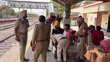 ਪੁਲਿਸ ਵੱਲੋਂ ਜ਼ਿਲ੍ਹੇ ਦੀਆਂ ਚਾਰੇ ਸਬ ਡਿਵੀਜ਼ਨਾਂ ਵਿੱਚ ਆਉਂਦੇ ਮੁੱਖ ਬੱਸ ਸਟੈਂਡ ਤੇ ਰੇਲਵੇ ਸਟੇਸ਼ਨਾਂ ਦੇ ਚਲਾਇਆ ਗਿਆ ਸਰਚ ਅਭਿਆਨ : ਐਸਐਸਪੀ