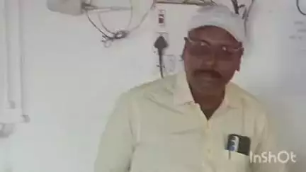 बंजरिया: वरीय अधिकारी के नाम पर एक व्यक्ति से ₹55 हजार मांगने के आरोप में सतेंद्र प्रसाद को शनिवार को न्यायिक हिरासत में भेजा गया