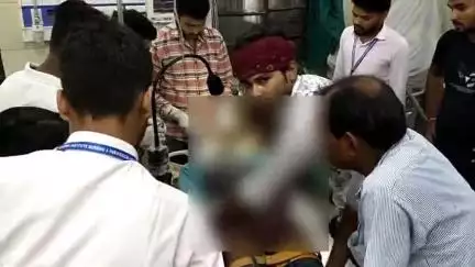 समस्तीपुर: मुक्तापुर स्टेशन के पास चलती ट्रेन से गिरकर एक युवक जख्मी