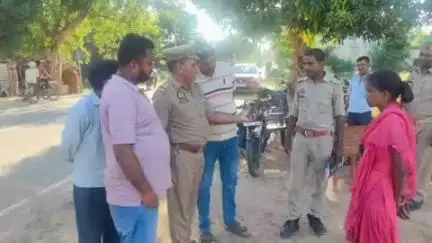 मनकापुर: टिकरी जंगल में अज्ञात महिला का शव मिलने के मामले में SP ने SOG और पुलिस की कई टीमें लगाई