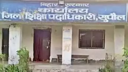 सुपौल: जिले के सरकारी विद्यालयों में कार्यरत एक वर्ग को पिछले 29 महीनों से वेतन नहीं मिला
