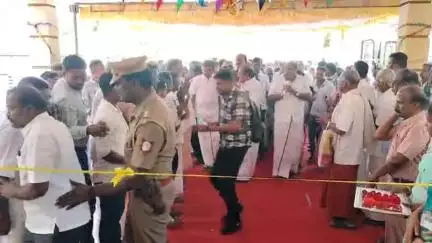 வேடசந்தூர்: பழைய ஊராட்சி ஒன்றிய அலுவலகத்தில் மின் பகிர்மான கோட்ட அலுவலத்தை அமைச்சர் சக்கரபாணி திறந்து வைத்தார்