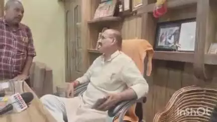 तुलसीपुर: विधायक तुलसीपुर कैलाश नाथ शुक्ला ने जनता दर्शन में सुनी क्षेत्रवासियों की समस्याएं