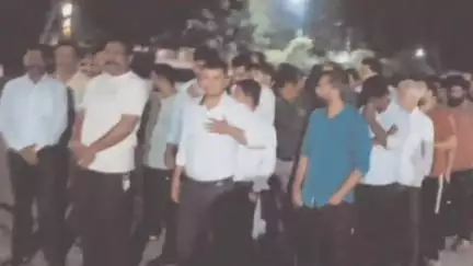 अमरावती: बडनेरा बायपासवरील चुल्हा हॉटेलवर गुन्हे शाखेचा छापा; २४ मद्यपी अटकेत, बार मालकासह दोघांवर गुन्हा