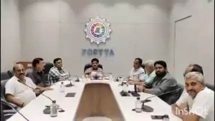 ચોરાસી: રીંગરોડ ખાતે છેલ્લા ચાર દિવસ ચાલી રહેલી ટેમ્પાની હડતાલના લઈને મીટીંગ બોલાવવામાં આવી હતી.