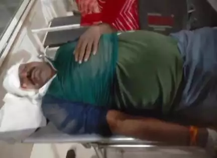अलीराजपुर: बोरी के ग्राम सूड़ी में सड़क हादसे में TI कुशलसिंह रावत घायल, सोशल मीडिया से हुई पहचान