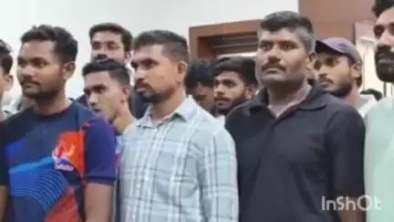 चंद्रपूर: पोलीस शिपाई भरती तात्काळ सुरू करण्याची उमेदवारांची आमदार सुधीर मुनगंटीवारांमार्फत मुख्यमंत्र्यांना निवेदनातून मागणी