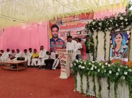 भीटी: बसखारी में प्रभावती कैलाश चैरिटेबल ट्रस्ट के संस्थापक शरद यादव की पत्नी की पुण्यतिथि पर 55 महिलाओं को दी गई सिलाई मशीन