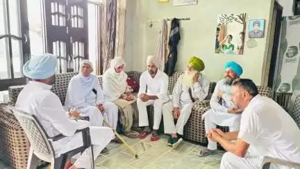 ਗਿੱਦੜਬਾਹਾ ਹਲਕੇ ਦੇ ਪਿੰਡਾਂ ਵਿੱਚ ਪਹੁੰਚੇ ਪੰਜਾਬ ਪ੍ਰਦੇਸ਼ ਕਾਂਗਰਸ ਕਮੇਟੀ ਦੇ ਪ੍ਰਧਾਨ ਰਾਜਾ ਵੜਿੰਗ ਲੋਕਾਂ ਦੇ ਦੁੱਖ ਸੁੱਖ ਵਿੱਚ ਹੋਏ ਸ਼ਾਮਿਲ