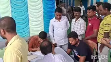 বর্ধমান ১: ২১শে জুলাই ধর্মতলার সমাবেশকে সফল করার লক্ষ্যে রক্তদান শিবির অনুষ্ঠিত হল বর্ধমান ১নং ব্লকের রায়ান কামনাড়ায়